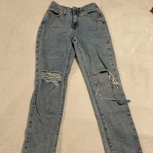 Women’s jeans with rhinestones!